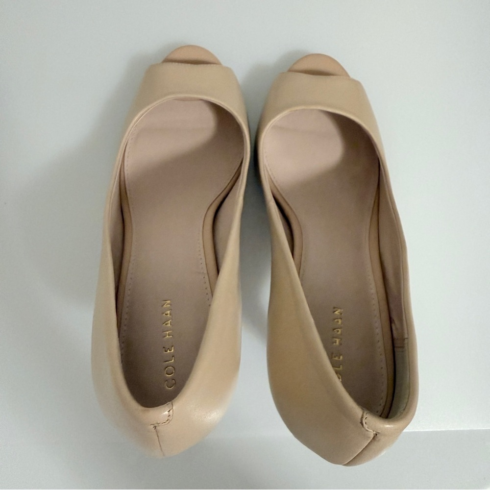 Cole Haan Harlow Cream Peep-Toe Heels Size 10 - Picture 6 of 8